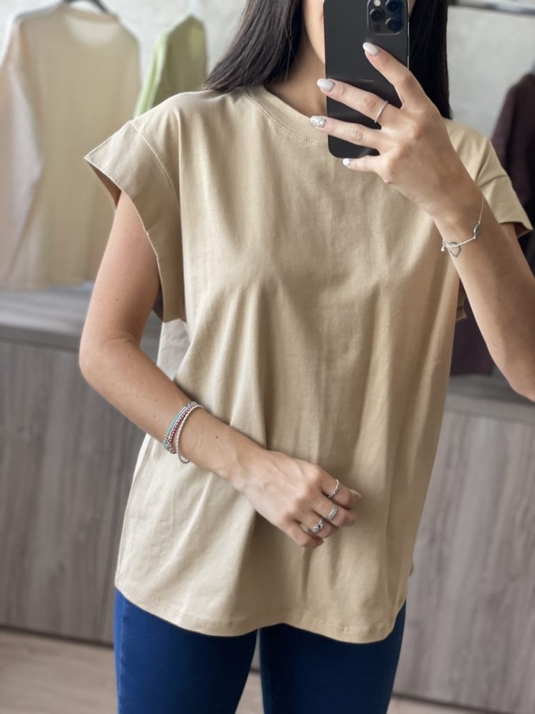 REMERA CAROL BEIGE - Image 3