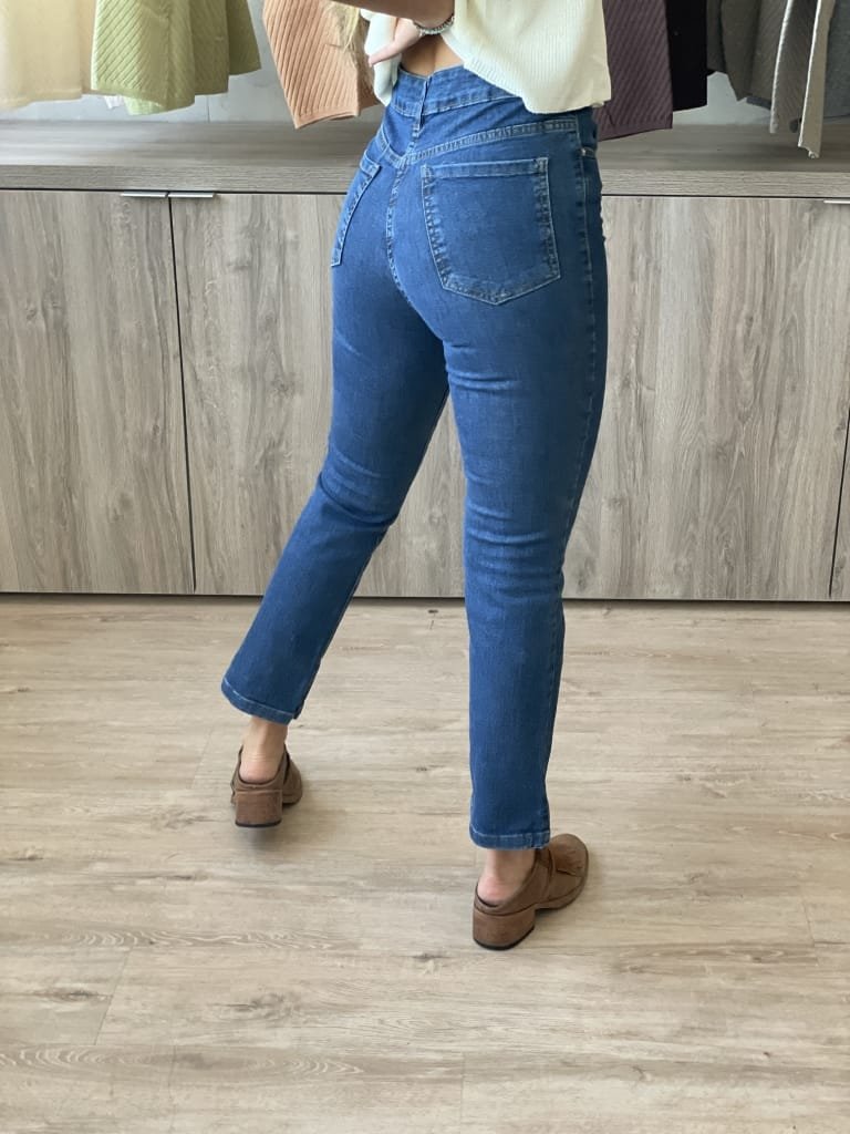 JEAN RECTO SHAPE - Image 4