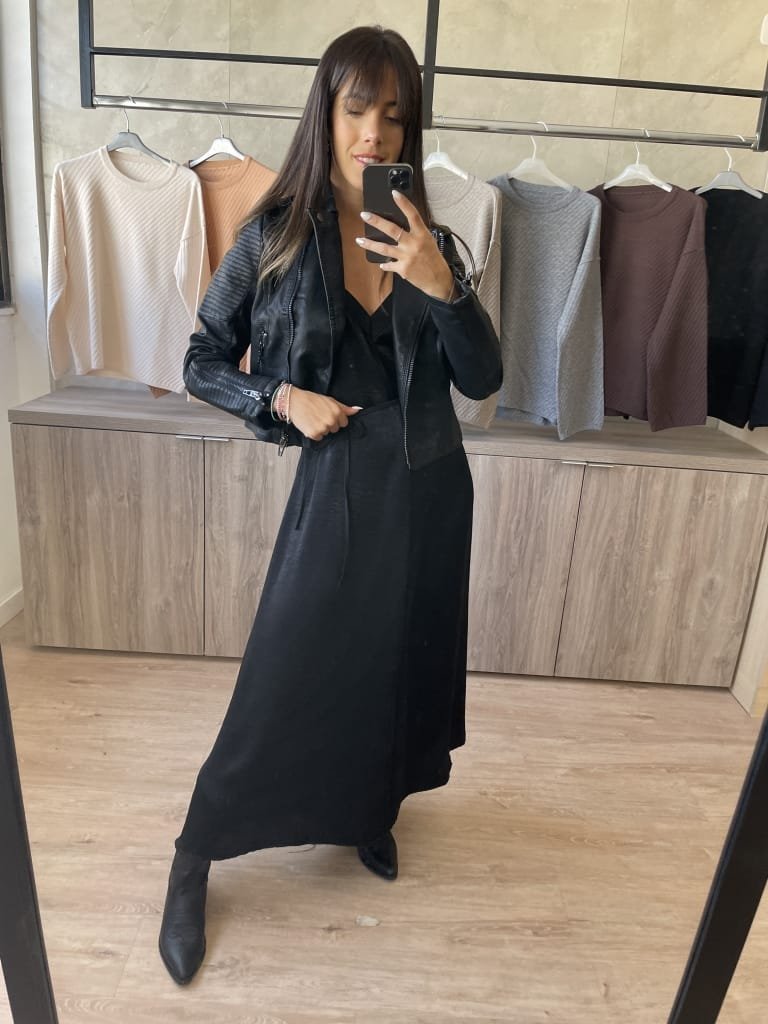 VESTIDO DE SATEN NEGRO LENCERO - Image 5