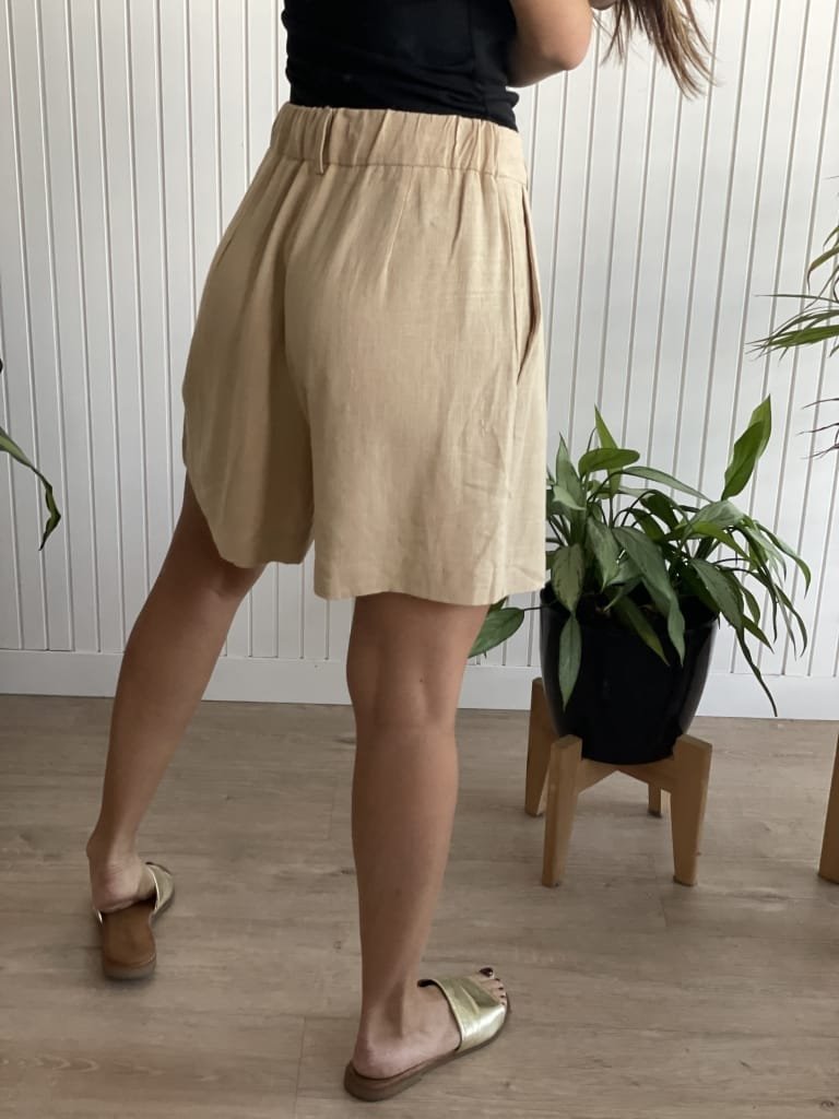 SHORT SEVILLA BEIGE - Image 4