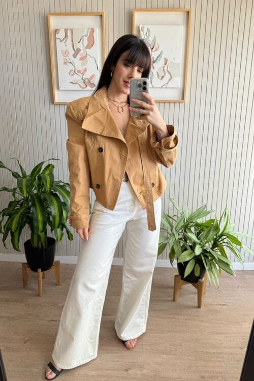 Alternative view of PILOTO OLAS CAMEL