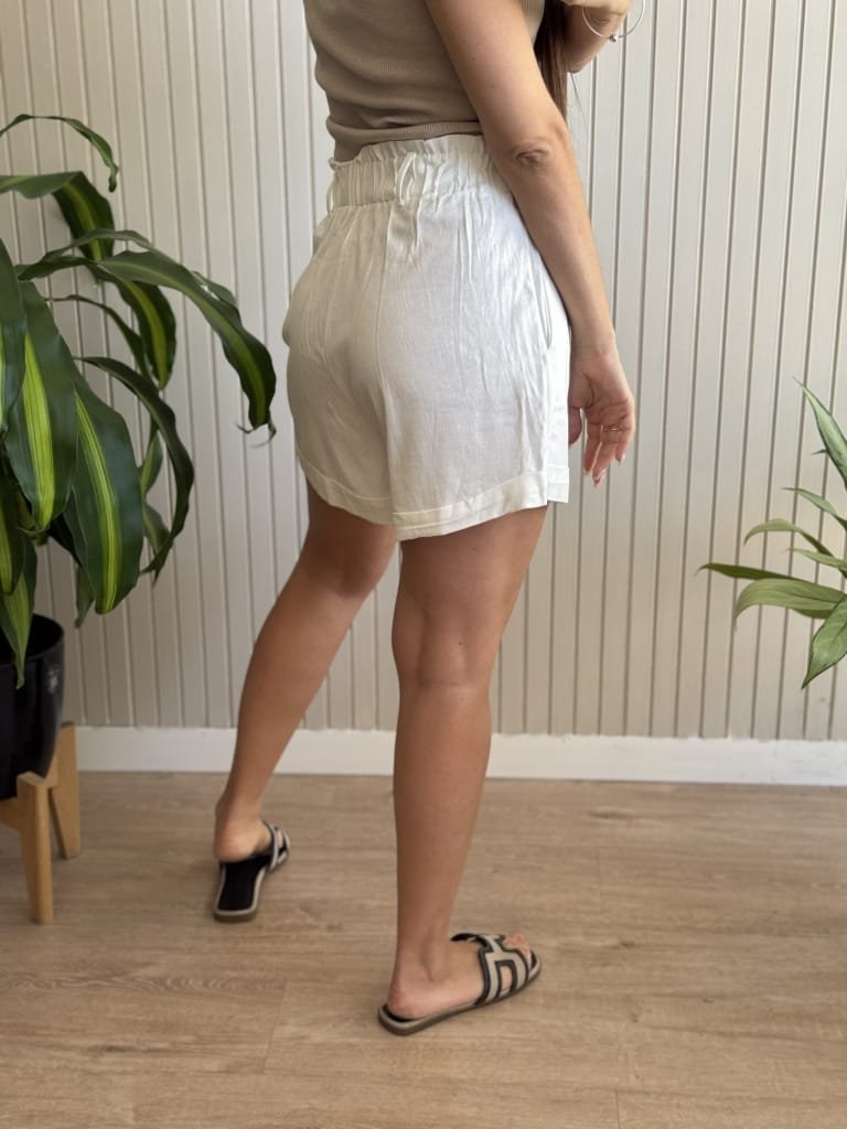 SHORT HARLEM LINO LISO BLANCO - Image 2