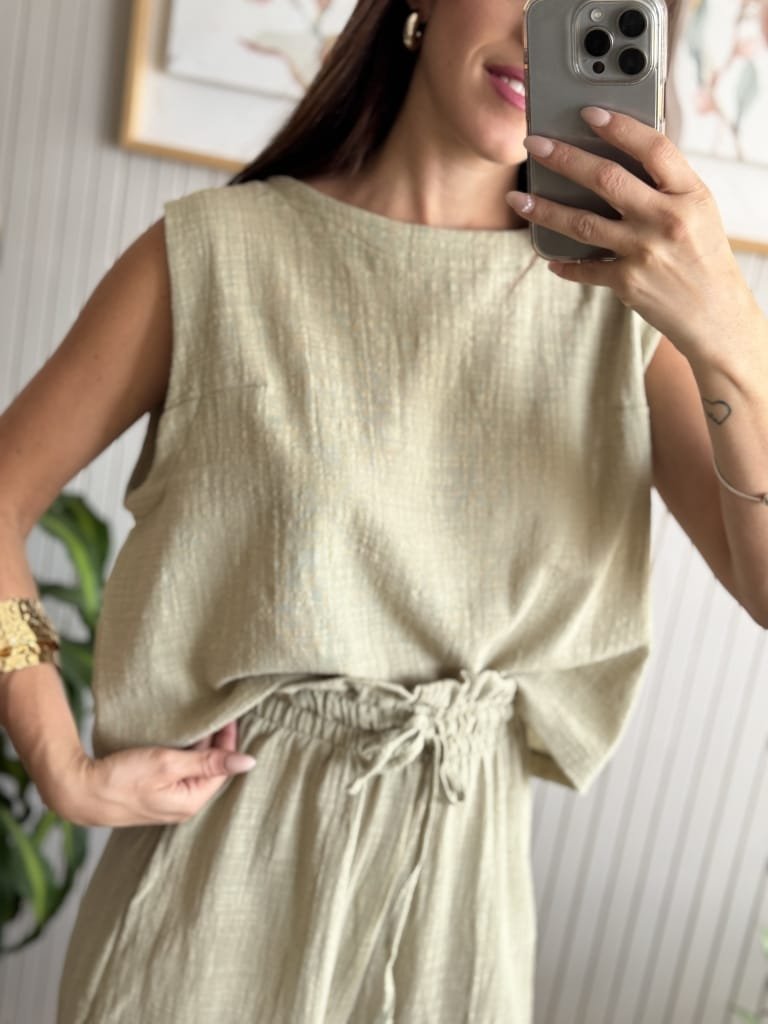 TOP CAPRI VERDE - Image 2