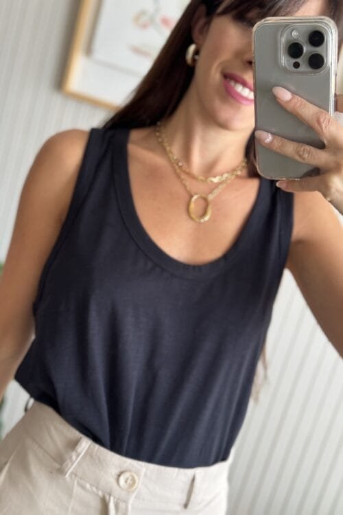 Alternative view of MUSCU SALERNO NEGRA