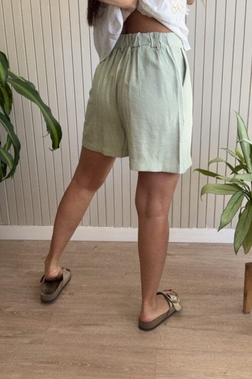 Alternative view of SHORT LILA VERDE