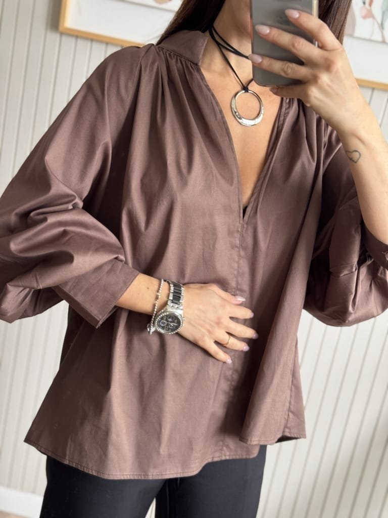 BLUSA SACRISTAN CHOCO - Image 3
