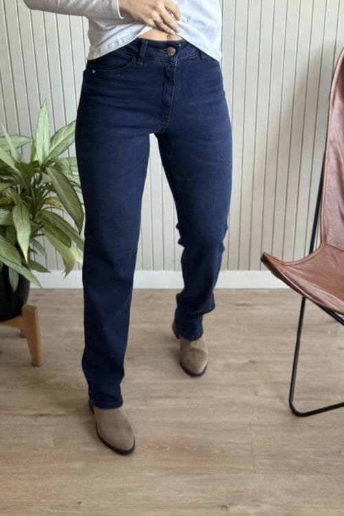 Alternative view of JEAN STRAIGHT MITRA