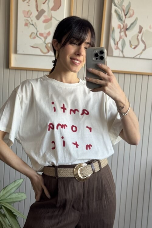 REMERA ANTIROMANTIC RED