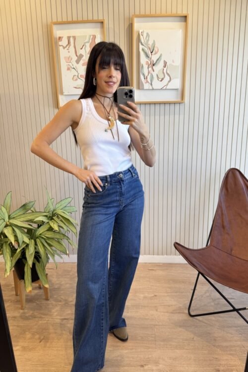 Alternative view of REMERA HELENA BLANCA