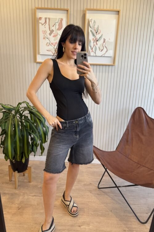 Alternative view of BERMUDA BETY NEGRA