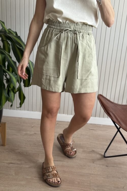 SHORT KELA VERDE