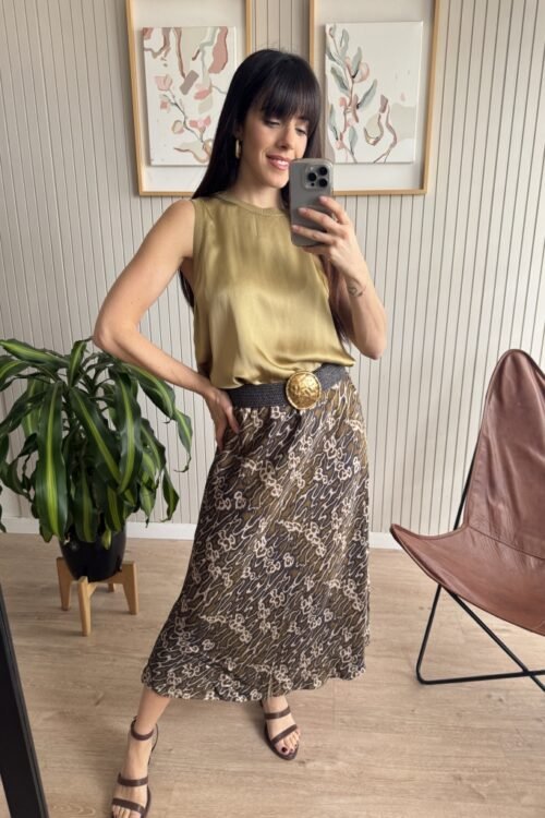 Alternative view of FALDA SEDA MOST