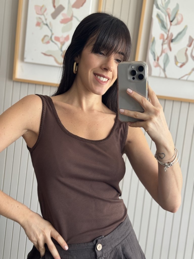 MUSCULOSA IZZY CHOCO - Image 3