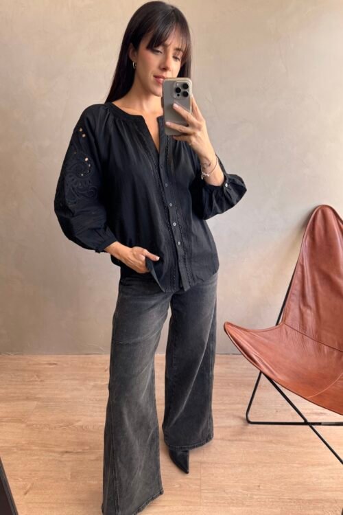 Alternative view of CAMISA REMANS NEGRA