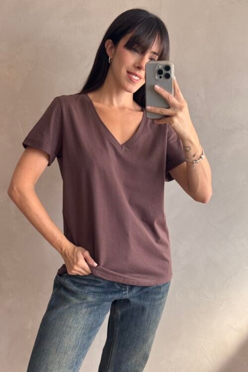 REMERA BASIC V CHOCO