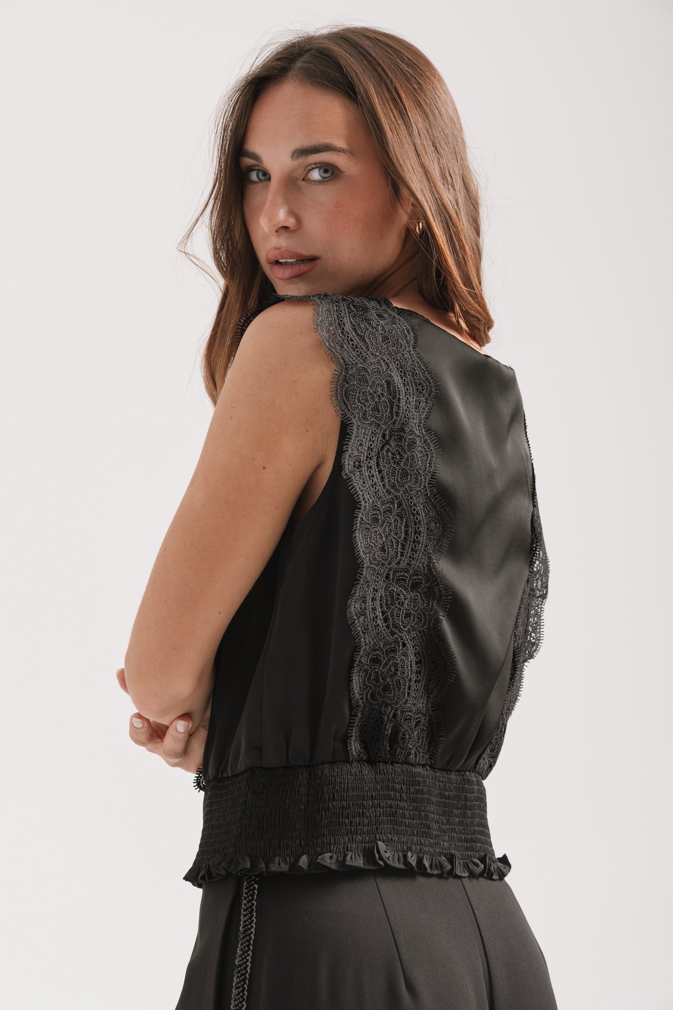 BLUSA BORN NEGRA - Image 6
