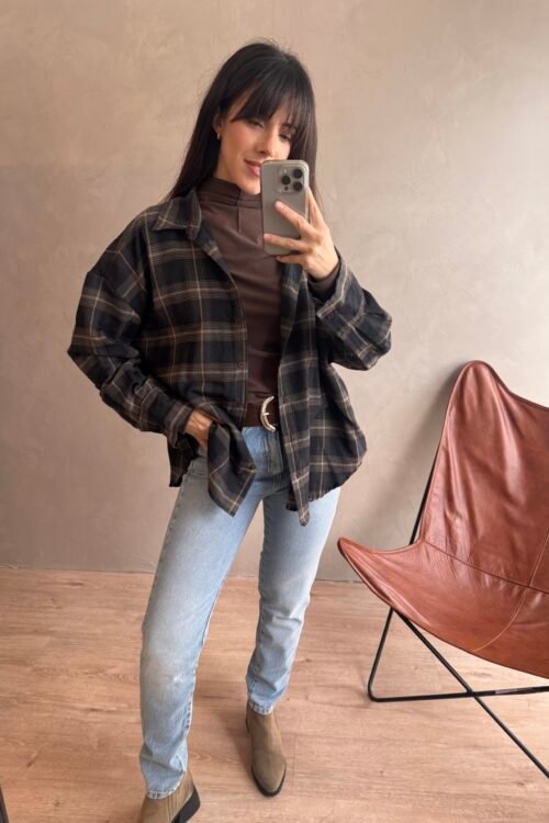 Alternative view of CAMISA CLEO NEGRA