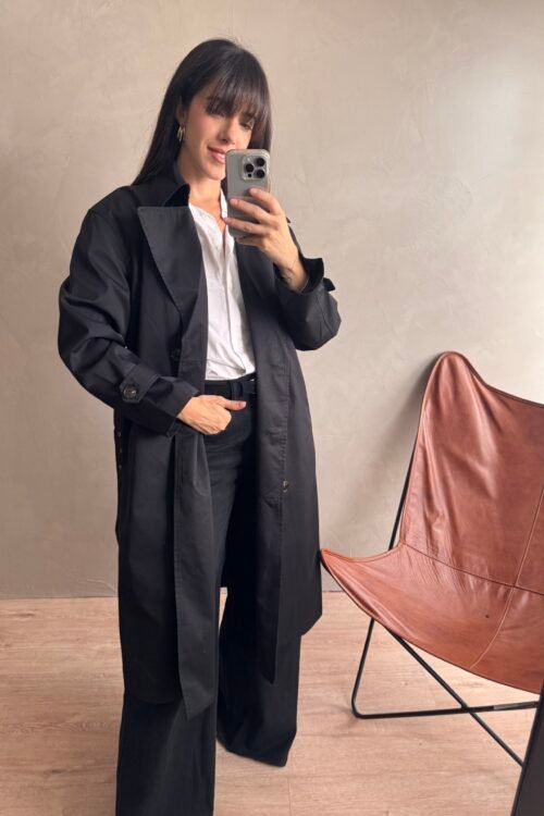 Alternative view of TRENCH LARGO NEGRO