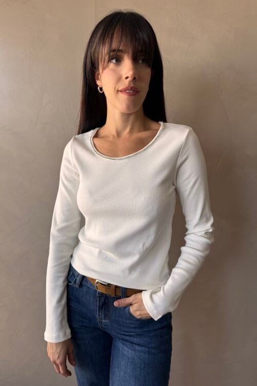 Alternative view of REMERA SINA BLANCA