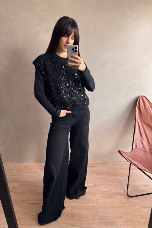 Alternative view of CHALECO COPA NEGRO