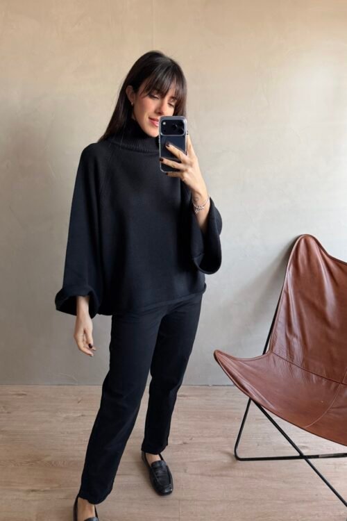 Alternative view of PONCHO MIRNA NEGRO