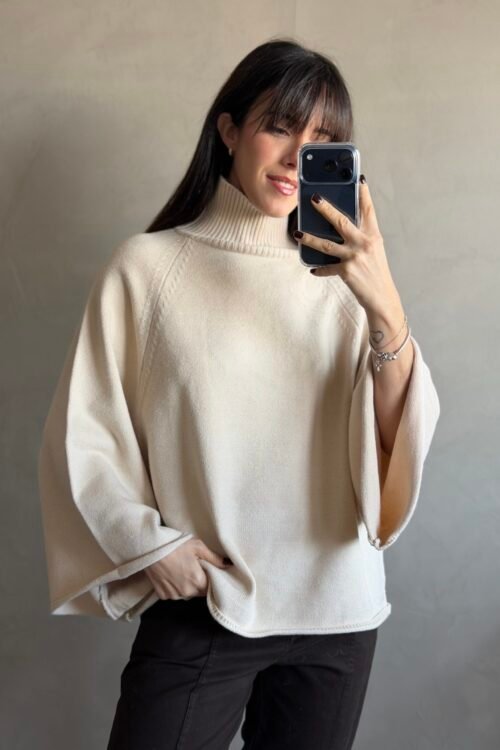 Alternative view of PONCHO MIRNA NAT