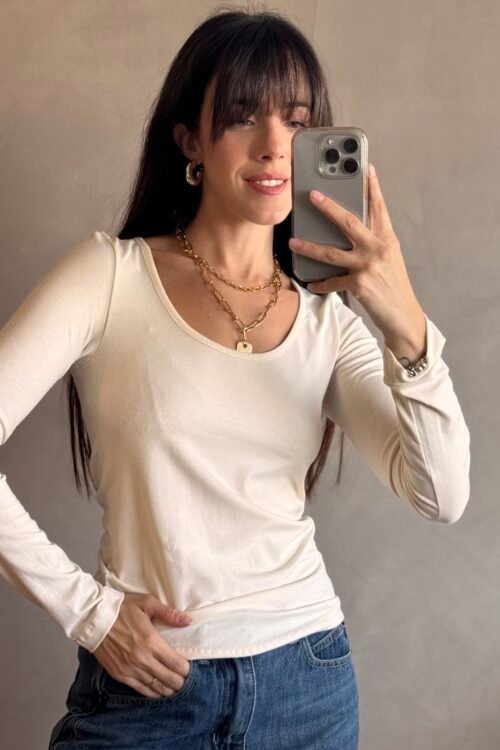 Alternative view of REMERA SEDAL CREMA