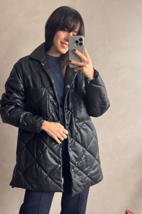 CAMPERA MATELASEADA NEGRA