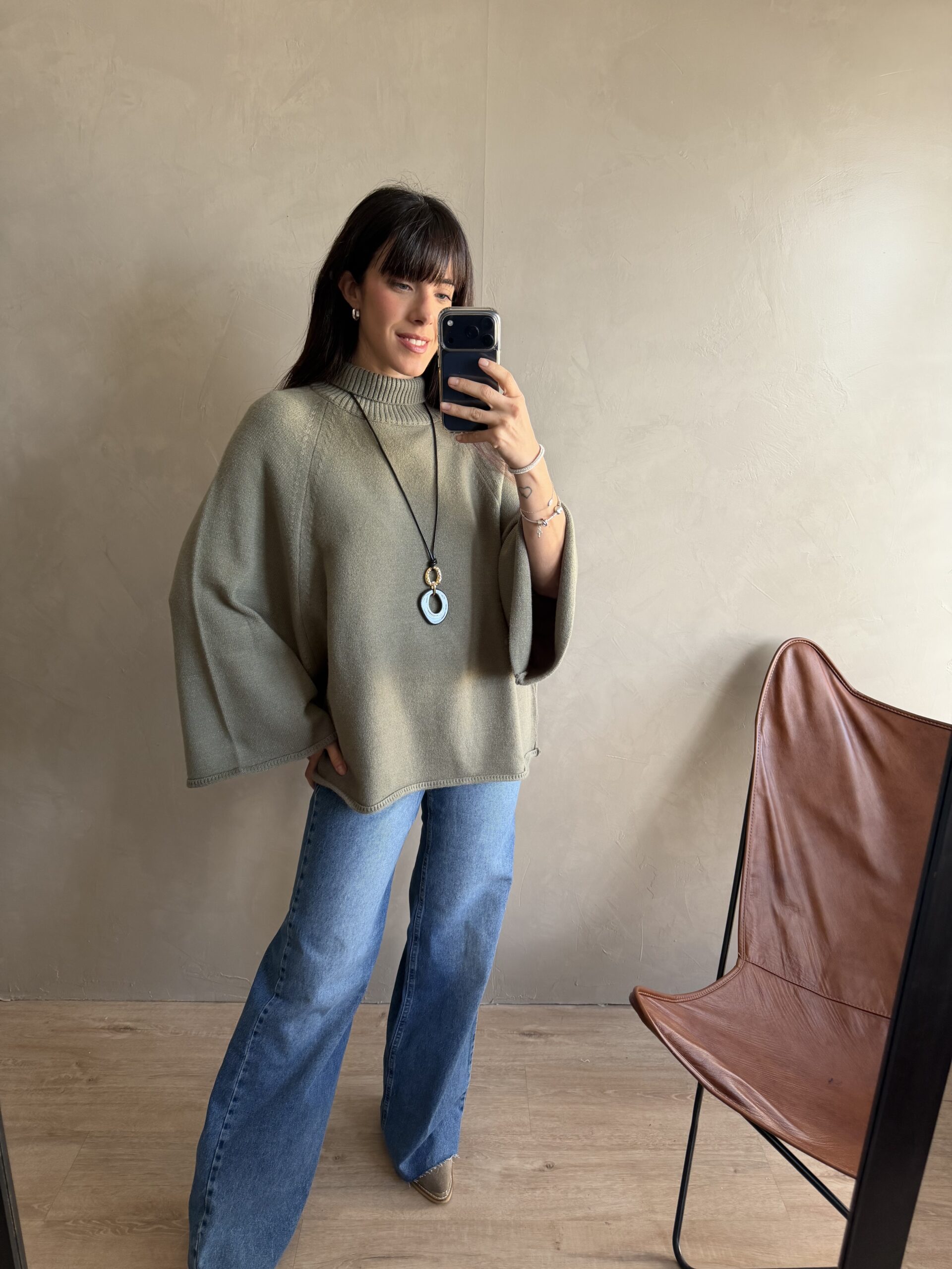 PONCHO MIRNA VERDE - Image 2