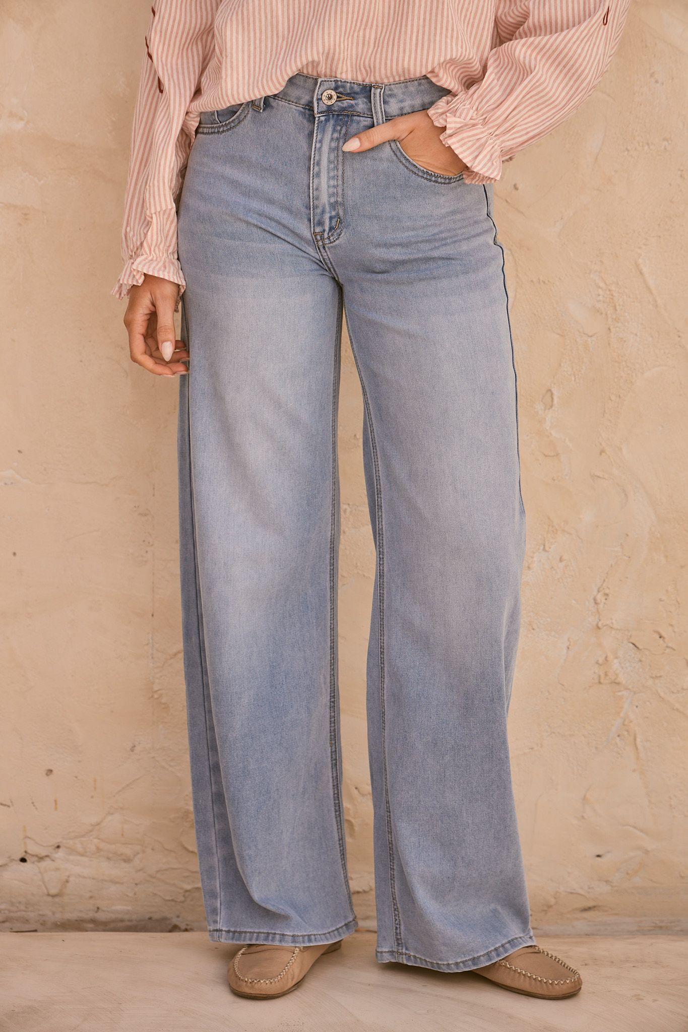 JEAN WIDE LEG DORADO