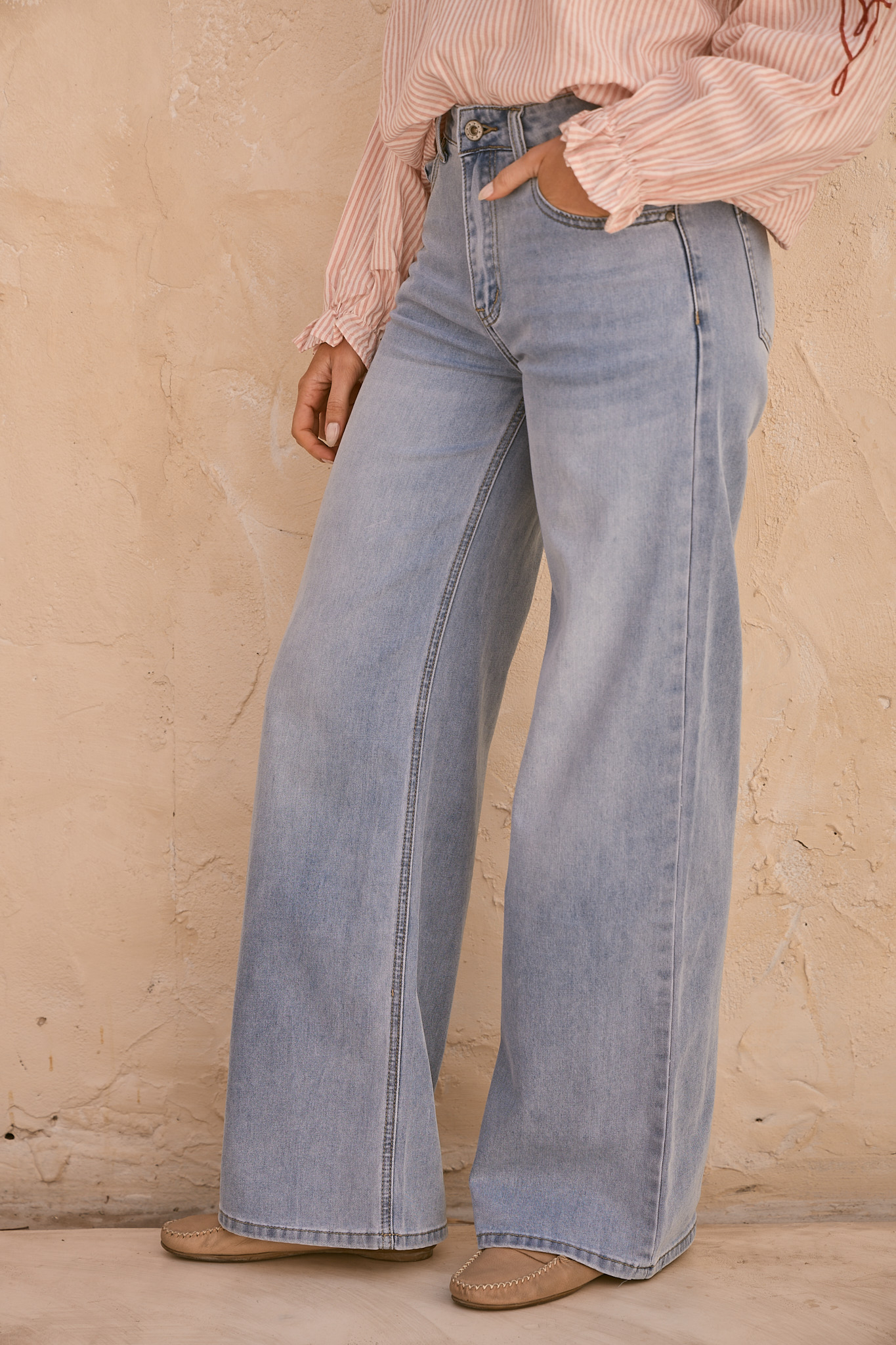 JEAN WIDE LEG DORADO - Imagen 3
