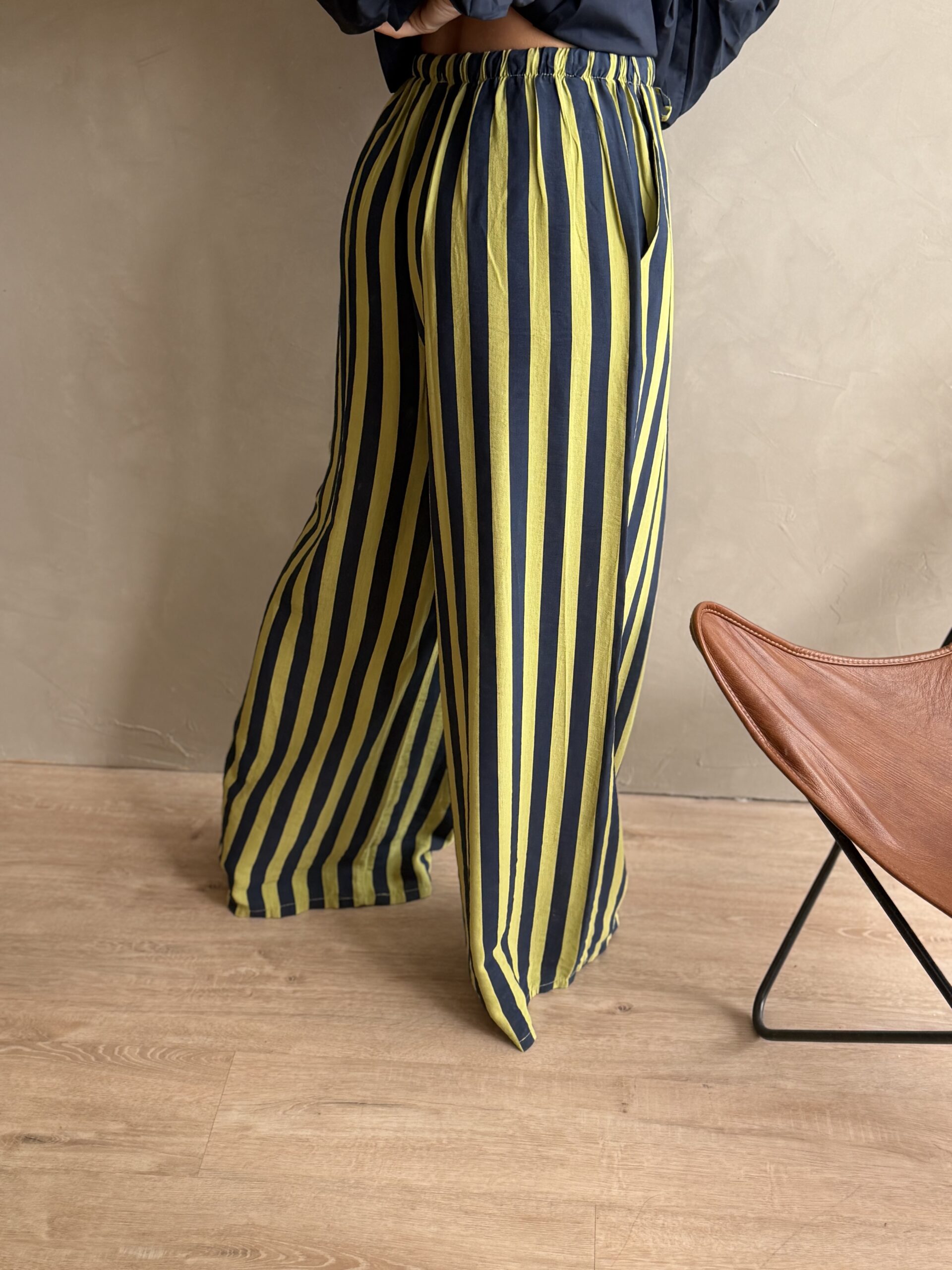PANTALON FRESA VERDE - Imagen 3